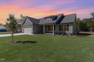 New construction Single-Family house 609 Tuscany Cir, Princeton, NC 27569 - photo