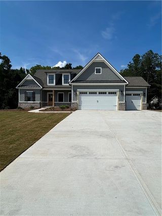 New construction Single-Family house 135 River Rdg Walk, Monroe, GA 30656 plan (GA) Avondale A.3 3 Front Entry - image