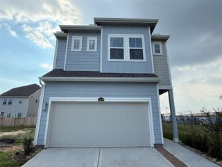 New construction Single-Family house 11404 Lucky Falls Dr, Houston, TX 77047 plan Naples - image