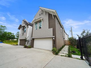 New construction Single-Family house 7504 Carver Rd, Unit B, Houston, TX 77088 - image