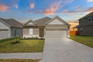 New construction Single-Family house 300 Sleep Holw, Jarrell, TX 76537 plan Potter - image