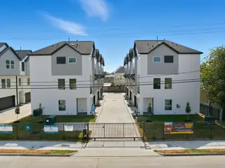 New construction Single-Family house 7737 Hammerly Blvd, Houston, TX 77055 - image