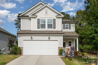 New construction Single-Family house 10002 Travis Floyd Ln, Charlotte, NC 28214 plan Harris - image