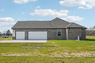 New construction Single-Family house 840 Barton Place Dr, Cleveland, TX 77327 - image