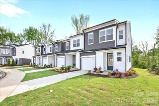 New construction  house 6057 Longar Ln, Charlotte, NC 28269 plan Hanover - image