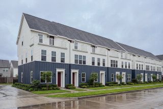 New construction Single-Family house 745 Bringhurst St, Houston, TX 77020 - image