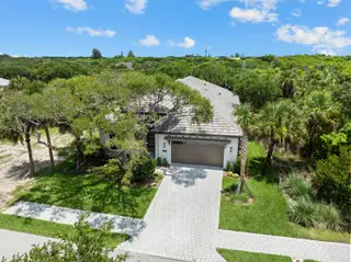 New construction Single-Family house 9108 Seaglass Ct, Vero Beach, FL 32963 plan Cerulean Grande - image