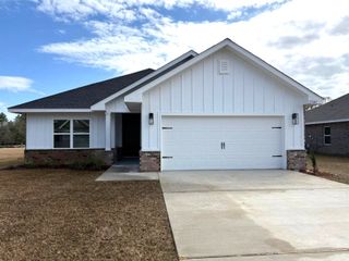 New construction Single-Family house 2404 Aaliyha Ln, Crestview, FL 32536 plan 1901 - image