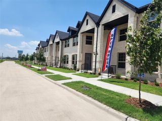 New construction Townhouse house 3645 Geoffrey Trail, Rowlett, TX 75088 - photo