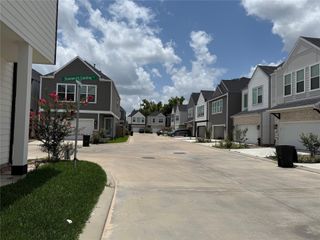 New construction Single-Family house 11321 Stonework Grove Ln, Houston, TX 77076 - image