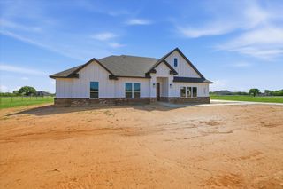 New construction Single-Family house 12 Cattleman Dr, Poolville, TX 76487 plan The Tulip - image