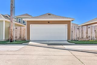 New construction Single-Family house 2519 S Houston Ave, Pearland, TX 77581 - image