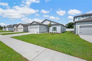New construction Single-Family house 13295 Tula Lp, Astatula, FL 34705 - image