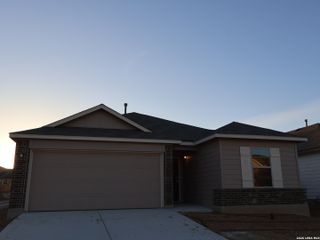 New construction Single-Family house 8212 Foxtail Frk, San Antonio, TX 78222 plan Dawson - image