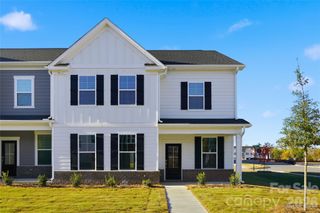 New construction Townhouse house 1837 Viewfield Rd, Fort Mill, SC 29708 - image