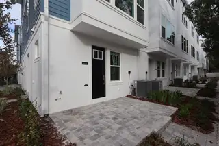 New construction Townhouse house 6605 N Nebraska Ave, Unit 12, Tampa, FL 33604 - image