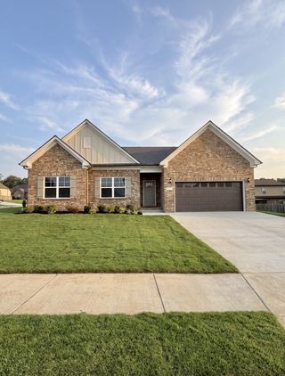 New construction Single-Family house 1211 Amber Hills Dr, Ashland City, TN 37015 - image