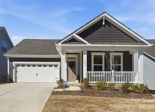 New construction Single-Family house 2031 Skyhawk Dr, Lake Wylie, SC 29745 plan Aspen - image