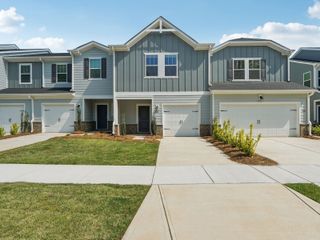 New construction  house 4055 Summit Woods Dr, Charlotte, NC 28216 plan Amber - image
