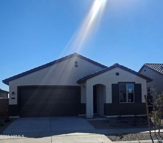 New construction Single-Family house 15551 W Hackamore Dr, Surprise, AZ 85387 - image