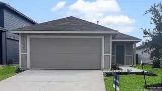 New construction Single-Family house 12541 Spoor Vly, Converse, TX 78109 plan The Barton - image