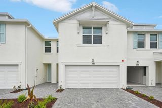 New construction Townhouse house 591 Salisbury Cir, Fort Pierce, FL 34982 - image