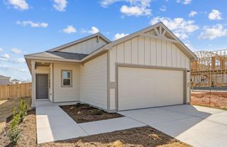 New construction Single-Family house 174 Green Berets Bnd, Jarrell, TX 76537 plan Adams - image
