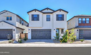 New construction Single-Family house 2431 W Los Arboles Pl, Chandler, AZ 85224 - image