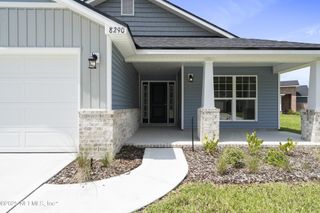 New construction  house 8290 Helmsley Blvd, Jacksonville, FL 32219 plan 1820 - image