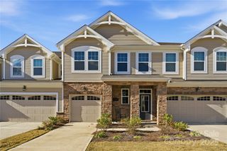 New construction Townhouse house 7034 Levelcross Ln, Charlotte, NC 28269 - image