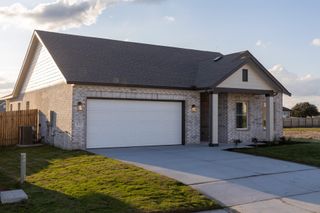 New construction Single-Family house 3732 Canby Oak Blf, Seguin, TX 78155 plan Ford - image