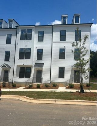 New construction Townhouse house 3029 Rozzelles Ferry Rd, Charlotte, NC 28208 plan Landon - image