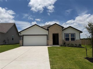 New construction Single-Family house 1018 Legrand St, Brenham, TX 77833 plan Elgin - image