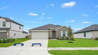 New construction Single-Family house 104 Rustic Creek Ct, Dayton, TX 77535 plan X40L (Express) - image