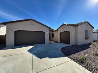 New construction Single-Family house 32589 N Aris Drive, San Tan Valley, AZ 85143 Oracle Plan 5080- photo