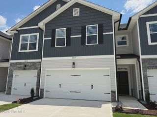 New construction Single-Family house 2017 Tharrington Wy, Rocky Mount, NC 27803 plan 1879 Townhome - image