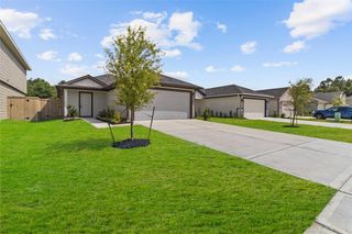 New construction Single-Family house 14351 Leafy Willow Dr, Splendora, TX 77372 plan Estero - image