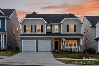 New construction Single-Family house 18024 Wilbanks Dr, Charlotte, NC 28278 plan Savannah - image