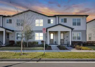 New construction Townhouse house 17723 Japonica Bloom Dr, Winter Garden, FL 34787 - image