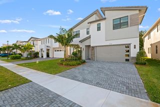 New construction  house 2732 NW 87th Ter, Pembroke Pines, FL 33024 plan Sandro - image