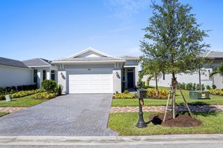 New construction  house 423 Se Via, Port St. Lucie, FL 34952 plan Caroline - image