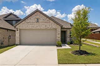 New construction  house 1801 Hazer Ln, Mesquite, TX 75149 plan Boxwood - 30' Smart Series - image