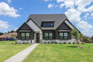 New construction Single-Family house 1913 Comanche Drive, DeSoto, TX 75115 Duncan- photo