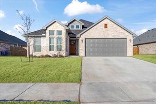 New construction Single-Family house 512 Courtney Dr, Sherman, TX 75092 plan The Pinto - image