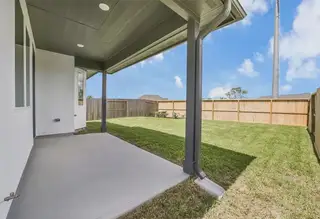 New construction Single-Family house 16542 Cub Creek Ct, Conroe, TX 77302 plan 3034 Elevation B - image