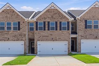 New construction Townhouse house 3652 Parkway James Dr, Snellville, GA 30039 - image