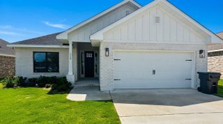New construction Single-Family house 120 Bonne Vue Cir, Freeport, FL 32439 plan 1820 - image