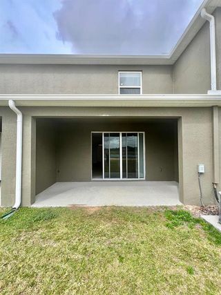 New construction Townhouse house 1045 Blue Jay Dr, Davenport, FL 33837 - image
