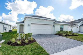 New construction Single-Family house 6331 Nw Windwood Wy, Port St. Lucie, FL 34987 plan Harrisburg - image