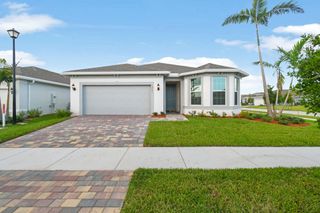 New construction Single-Family house 13591 Sw Vermillion Cir, Port St. Lucie, FL 34987 plan Prosperity - image